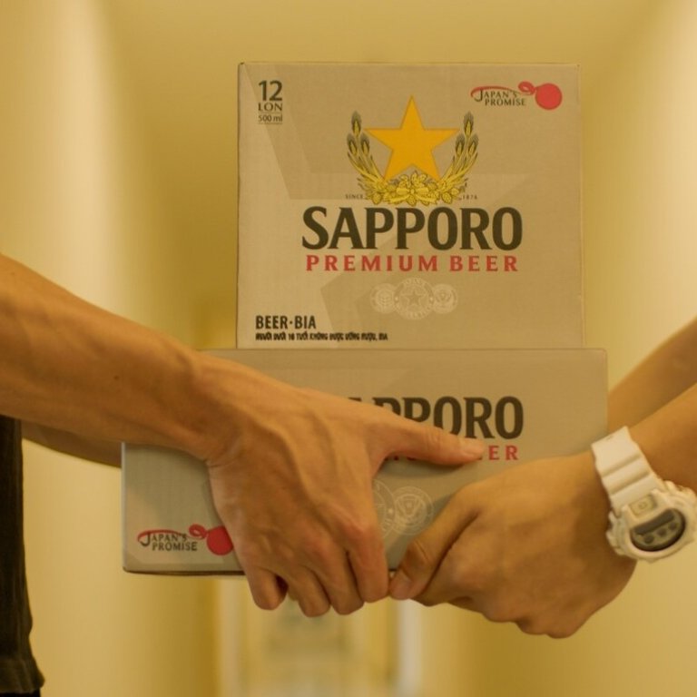 Dịch vụ giao bia nhanh đưa Sapporo Premium đến tận nhà